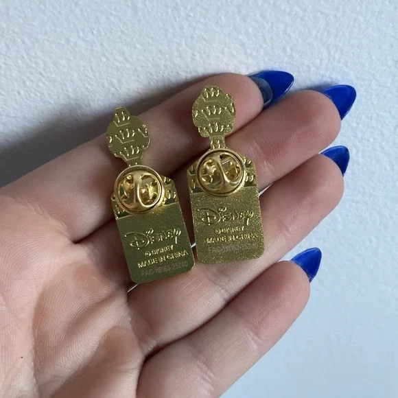 Loungefly Disney Princess Luggage Tag Blind Box Pin Rapunzel Cinderella Opened - Picture 5 of 7